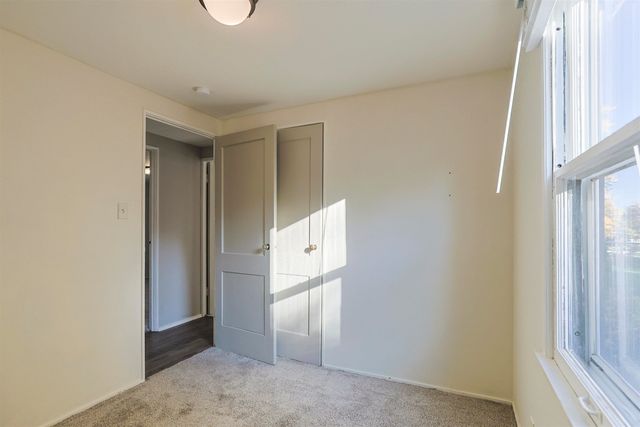 2423 Woodmont Drive, South Bend, IN 46614