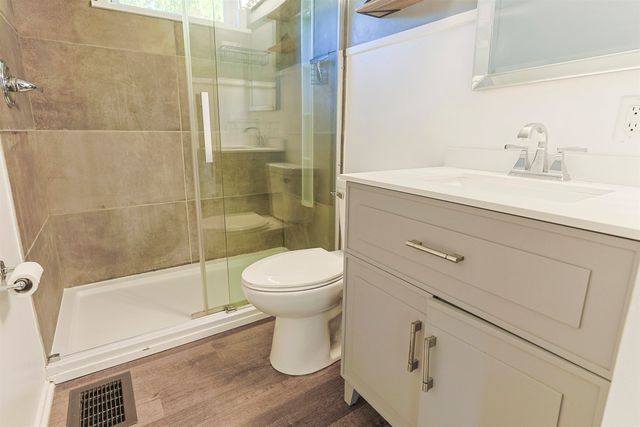 2423 Woodmont Drive, South Bend, IN 46614