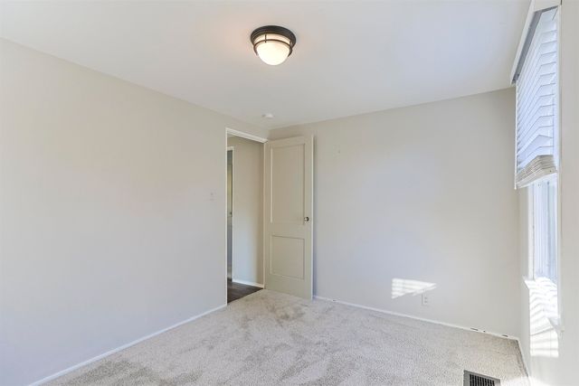 2423 Woodmont Drive, South Bend, IN 46614