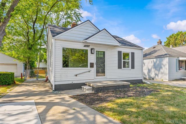 20626 Ridgemont Road, Harper Woods, MI 48225