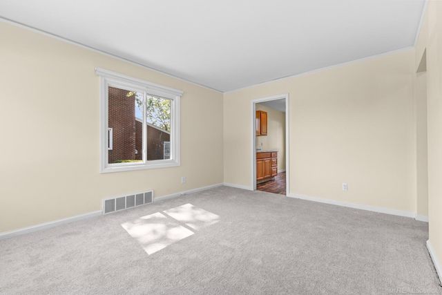 20626 Ridgemont Road, Harper Woods, MI 48225
