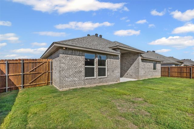 620 Jameson Street, Springtown, TX 76082