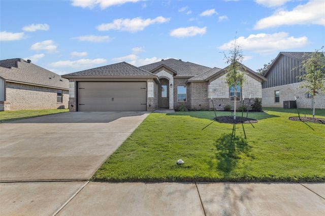 620 Jameson Street, Springtown, TX 76082