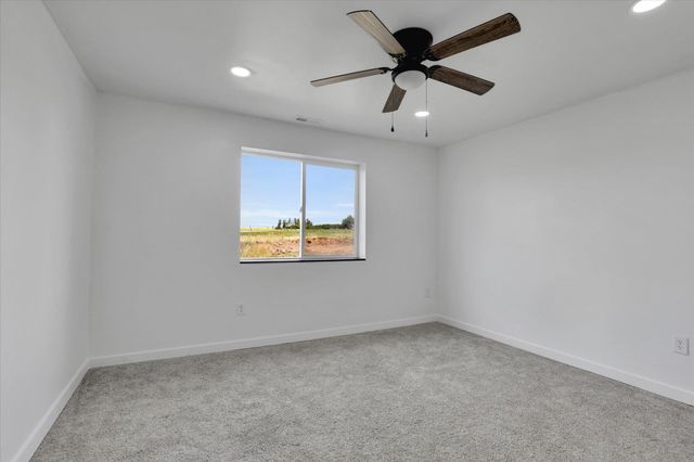 12109 S Stangland Rd, Medical Lake, WA 99022