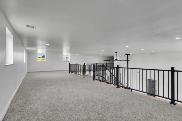 12109 S Stangland Rd, Medical Lake, WA 99022