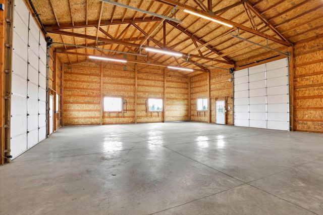 12109 S Stangland Rd, Medical Lake, WA 99022