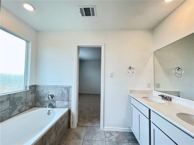 118 Canley LOOP, Hutto, TX 78634
