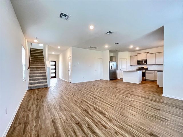 118 Canley LOOP, Hutto, TX 78634