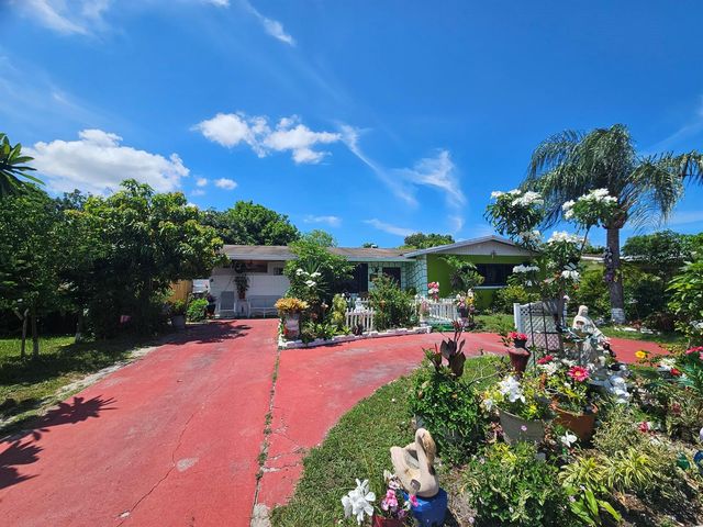6165 Fair Green Road, West Palm Beach, FL 33417