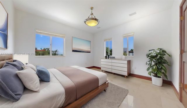 1131 Stillwater Dr, Miami Beach, FL 33141