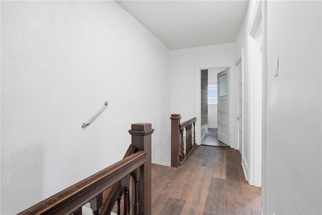 2520 Hallett St, E Pittsburgh, PA 15219