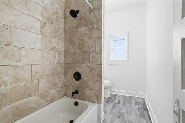2520 Hallett St, E Pittsburgh, PA 15219