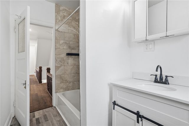2520 Hallett St, E Pittsburgh, PA 15219