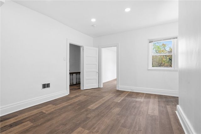 2520 Hallett St, E Pittsburgh, PA 15219