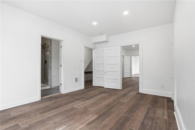 2520 Hallett St, E Pittsburgh, PA 15219