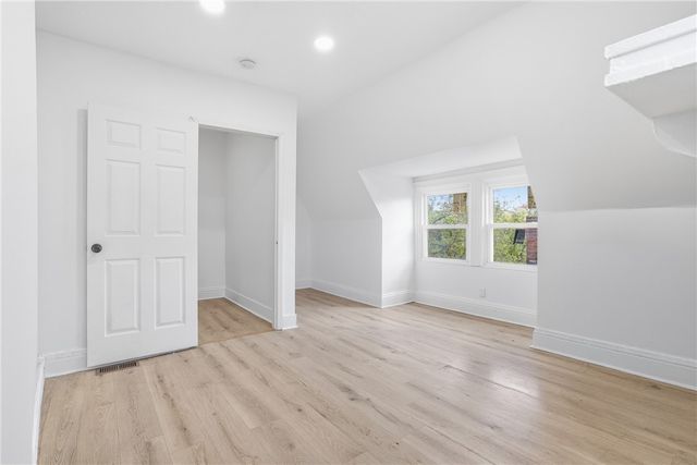 2520 Hallett St, E Pittsburgh, PA 15219