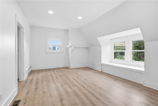 2520 Hallett St, E Pittsburgh, PA 15219