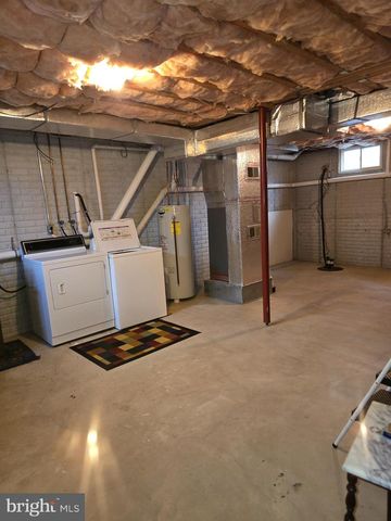 8815 KINGS ROAD, Waynesboro, PA 17268