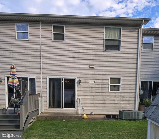 8815 KINGS ROAD, Waynesboro, PA 17268