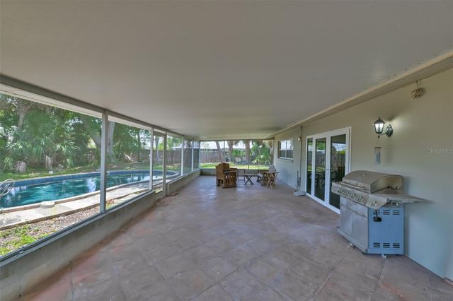 8410 LAVA PLACE, Tampa, FL 33615