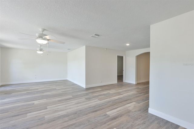 8410 LAVA PLACE, Tampa, FL 33615