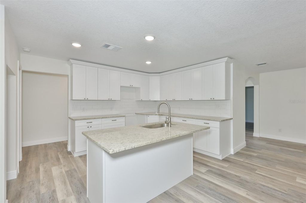 Image 15 of property listing at 8410 LAVA PLACE, Tampa, FL 33615