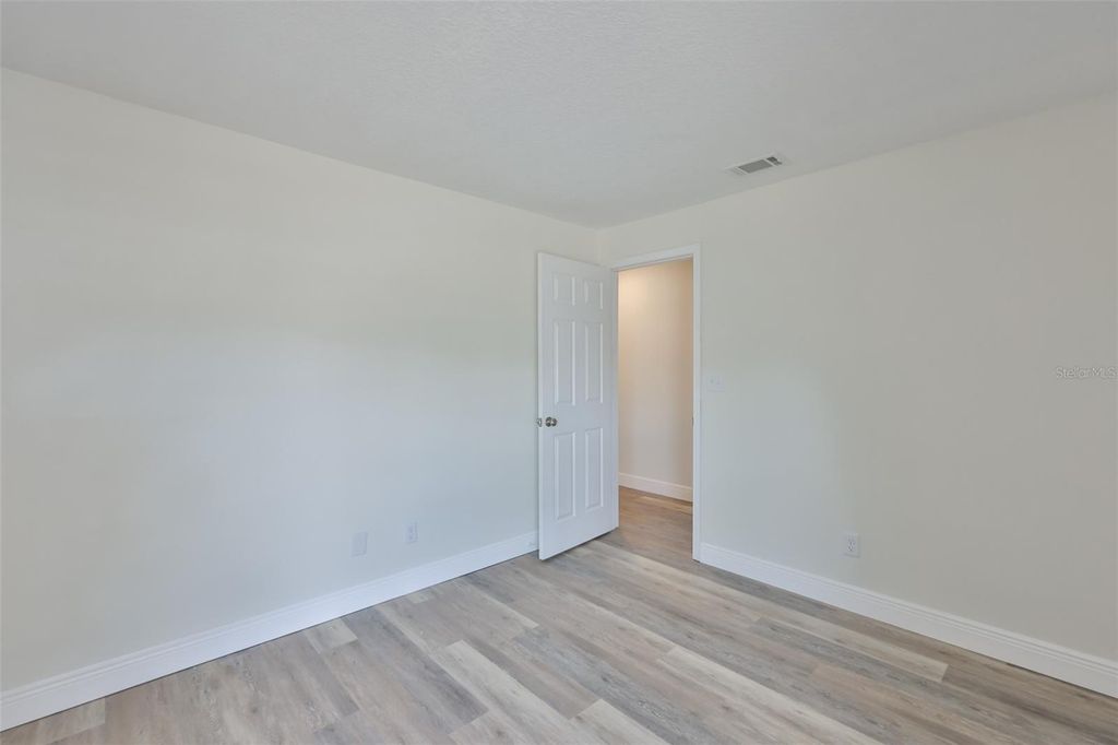 Image 39 of property listing at 8410 LAVA PLACE, Tampa, FL 33615