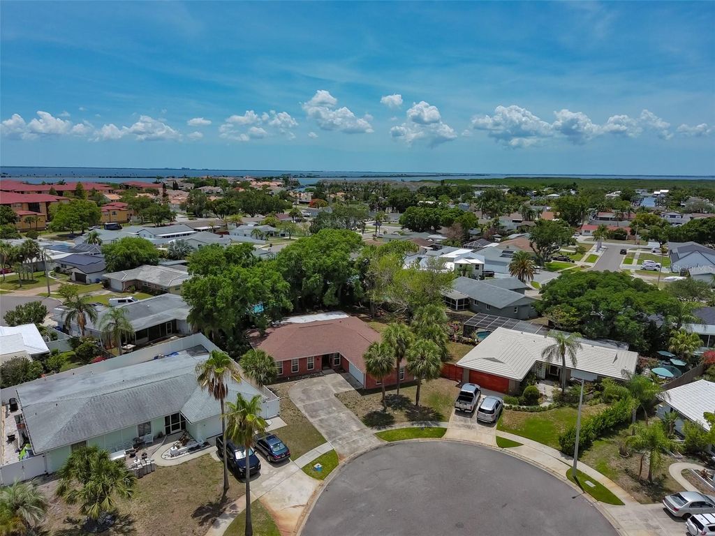 Image 53 of property listing at 8410 LAVA PLACE, Tampa, FL 33615