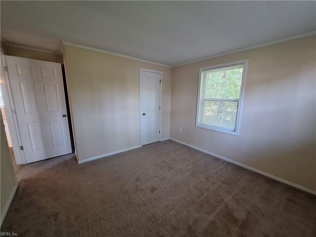 1616 Baptist RD, Yorktown, VA 23690