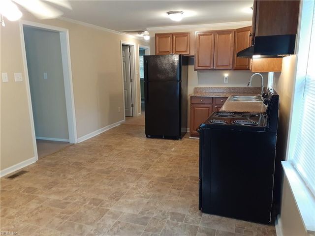 1616 Baptist RD, Yorktown, VA 23690