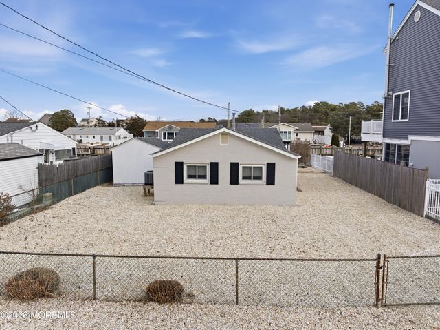 1121 Cape May Drive, Forked River, NJ 08731