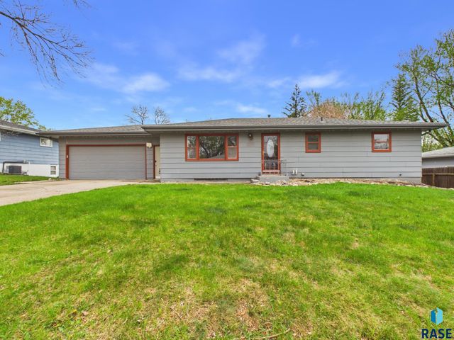 4600 W 38th St Street, Sioux Falls, SD 57106