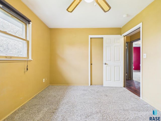 4600 W 38th St Street, Sioux Falls, SD 57106