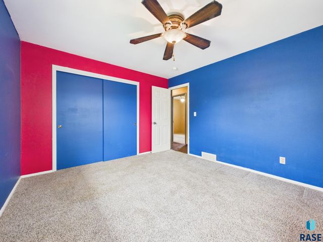 4600 W 38th St Street, Sioux Falls, SD 57106