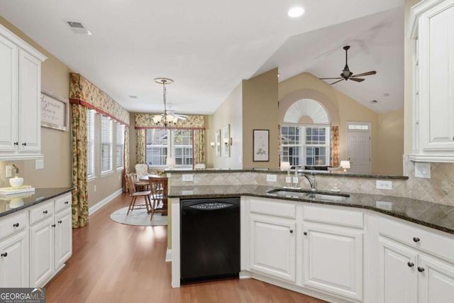 2617 Grapevine Circle 601, Cumming, GA 30041