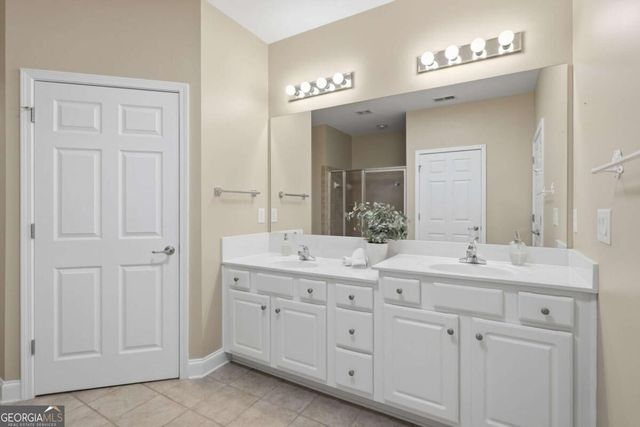 2617 Grapevine Circle 601, Cumming, GA 30041