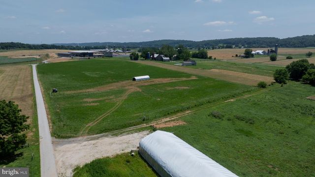 28 KINZER, Kinzers, PA 17535