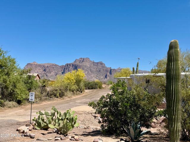 939 N Acacia Road 9, Apache Junction, AZ 85119