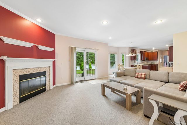 2175 Helene Avenue, Merrick, NY 11566