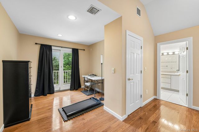 2175 Helene Avenue, Merrick, NY 11566