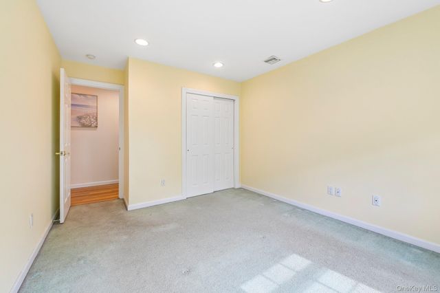 2175 Helene Avenue, Merrick, NY 11566