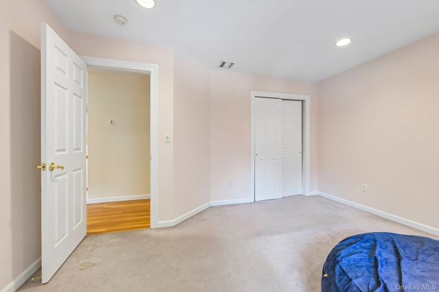 2175 Helene Avenue, Merrick, NY 11566