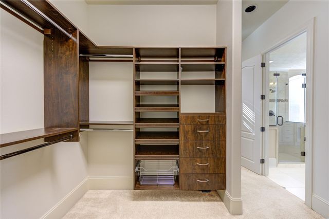 12454 Mooreknoll Lane, Houston, TX 77024