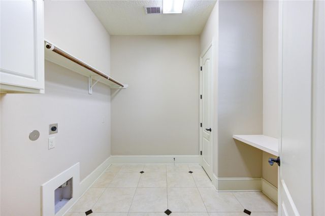 12454 Mooreknoll Lane, Houston, TX 77024