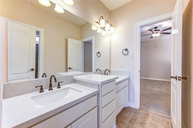 12454 Mooreknoll Lane, Houston, TX 77024