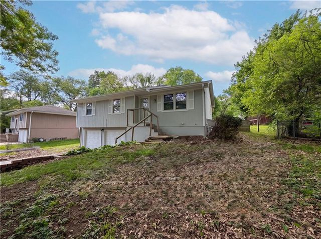 2808 NE 39th Street, Kansas City, MO 64117