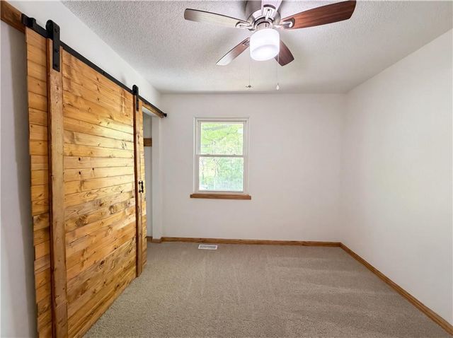 2808 NE 39th Street, Kansas City, MO 64117