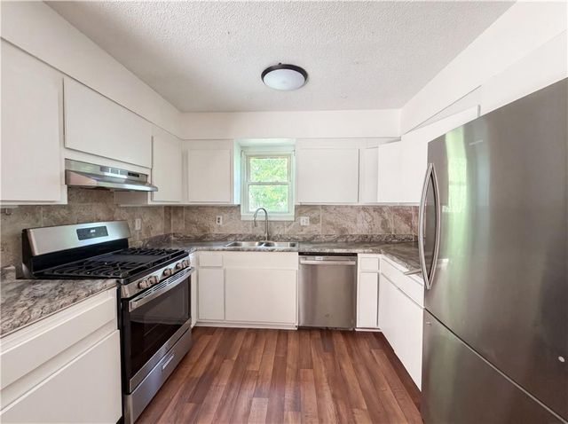 2808 NE 39th Street, Kansas City, MO 64117