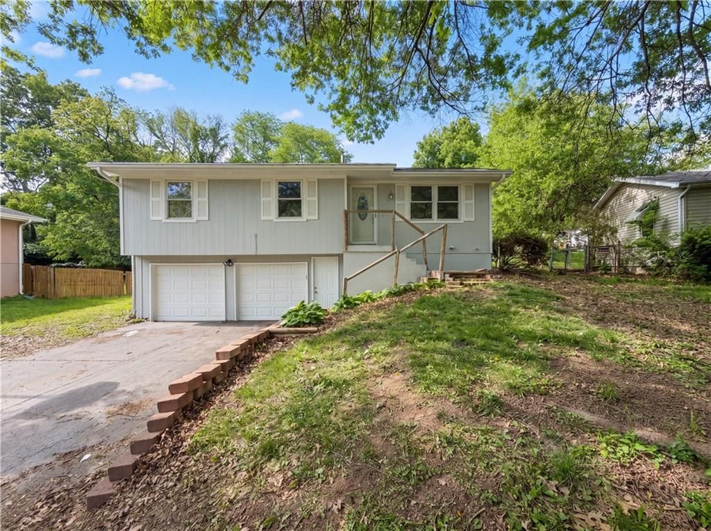 2808 NE 39th Street, Kansas City, MO 64117