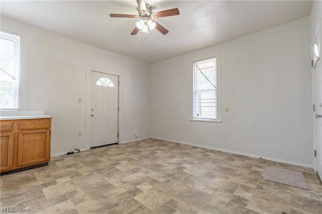 1318 4th Street NE, Canton, OH 44704
